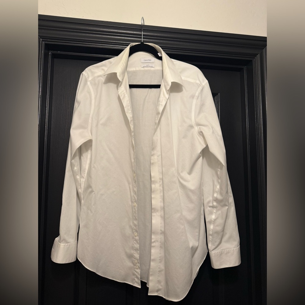 Calvin Klein Men's Crisp White Dress Shirt